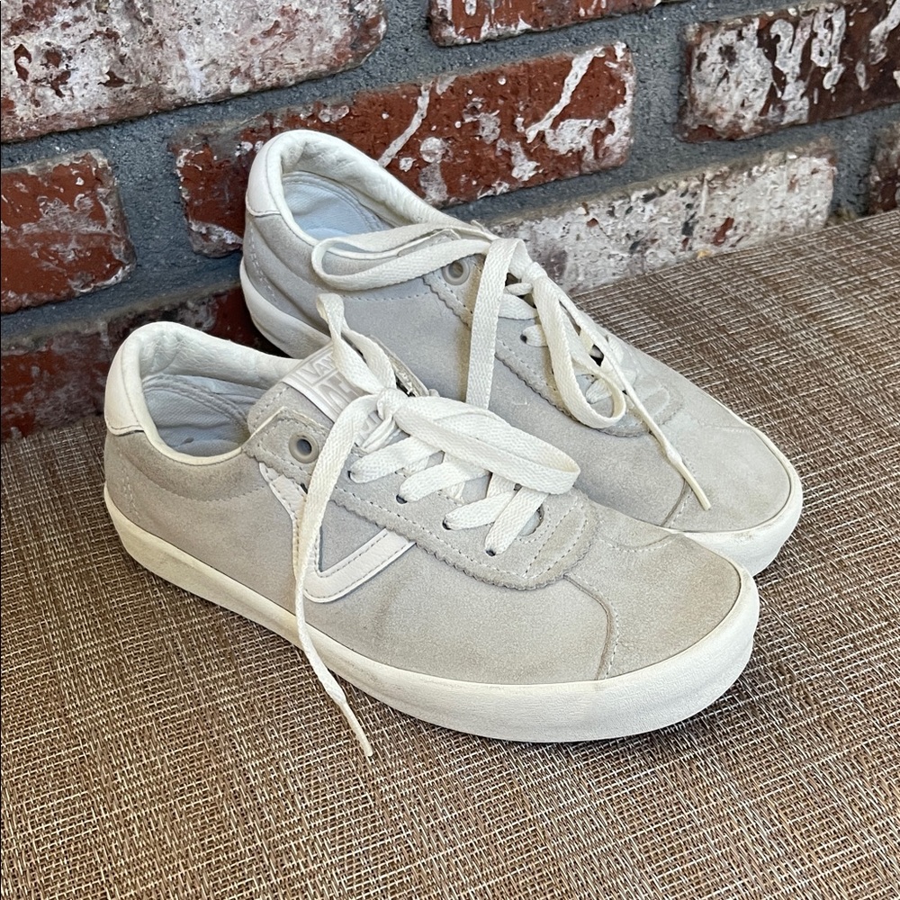 Vans Women's Sneakers in gray